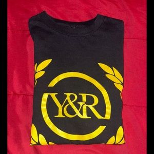 Young & Reckless Logo T Shirt Size Small
